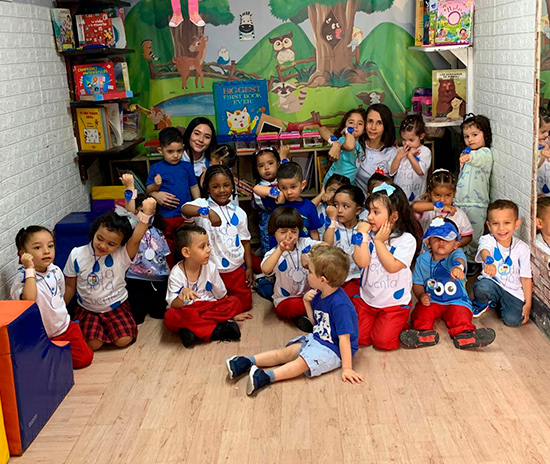 INSTITUCIÓN EDUCATIVA PEQUEÑOS PERSONAJES